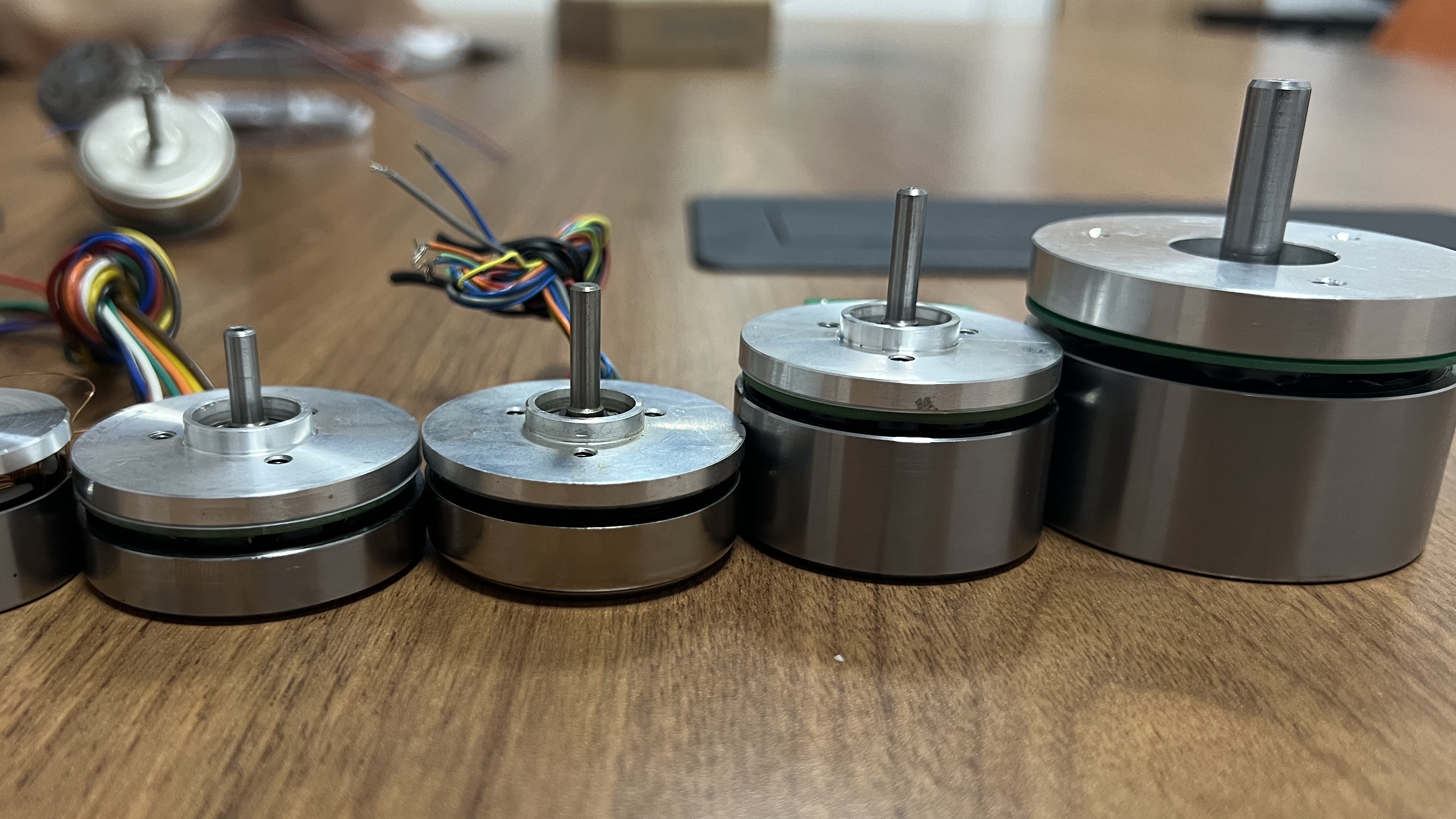 外转子电机材质进阶篇！不同材质寿命悬殊 5 倍？